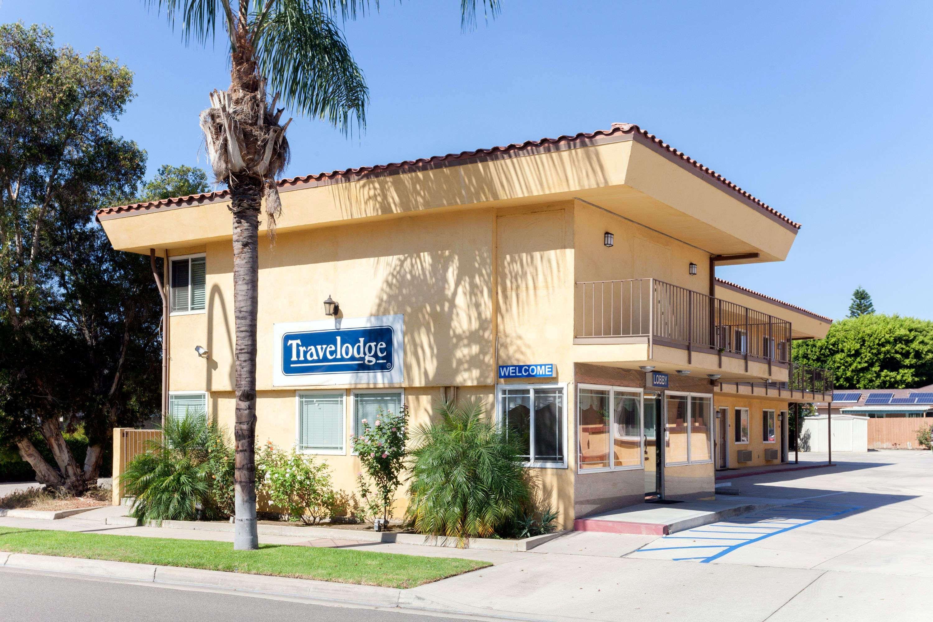 Travelodge By Wyndham Brea Exterior photo